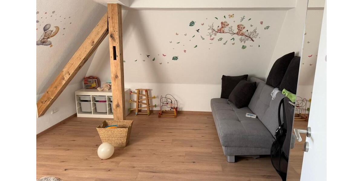 Dachgeschoßwohnung Maxhütte-Haidhof Haidhof - 3 Zimmer, 85 m&sup2;, 830&euro; | Angebot:25756848