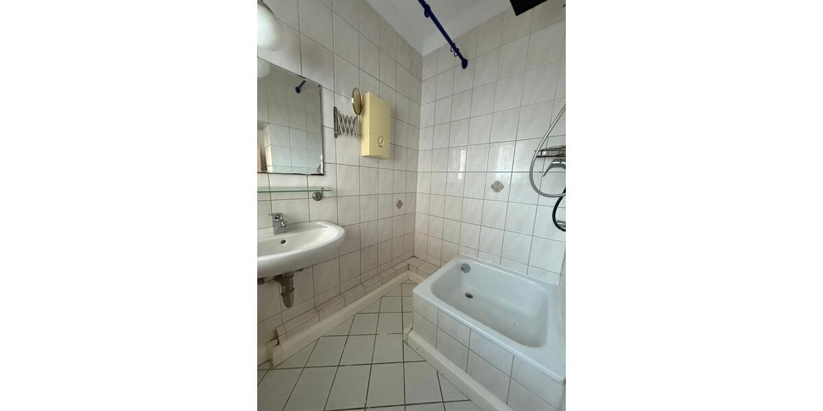 Etagenwohnung Saarbrücken St. Arnual - 1 Zimmer, 20 m&sup2;, 400&euro; | Angebot:24381174
