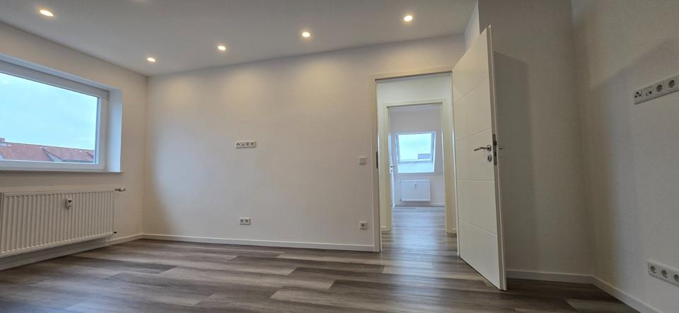 Dachgeschoßwohnung Augustdorf - 4 Zimmer, 75 m&sup2;, 600&euro; | Angebot:24330064