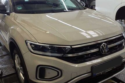 VW T-Roc 47.767 km 24.930 &euro; Bruckmühl 83052