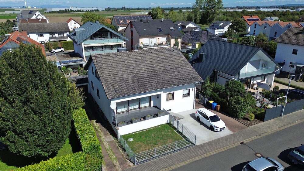 Haus zum Kaufen in Gernsheim 595.000 € 222 m² 7 zimmer
