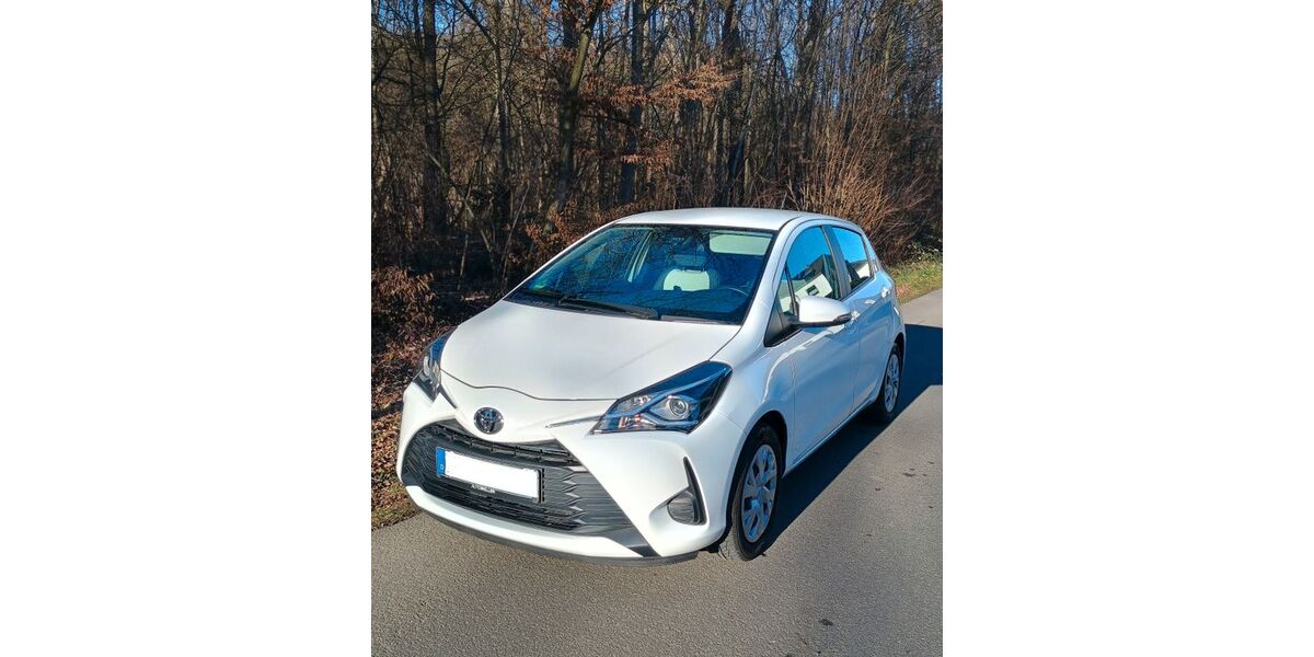 Toyota Yaris 30.400 km 11.700 &euro; Hagen 58093