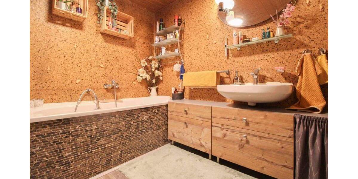 Reihenmittelhaus Calbe - 5 Zimmer, 220 m&sup2;, 113.000&euro; | Angebot:25213018