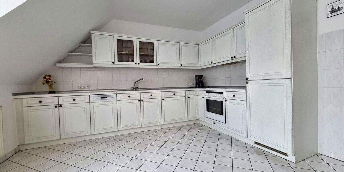 Etagenwohnung Bochum Höntrop - 3 Zimmer, 118 m&sup2;, 1.180&euro; | Angebot:24648767