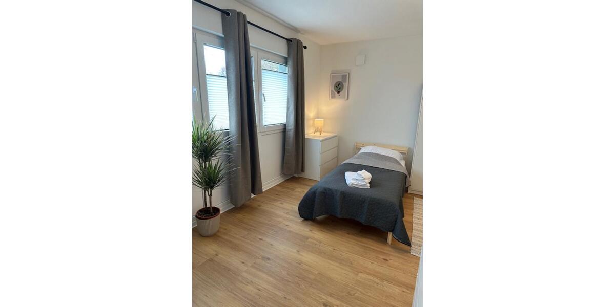 Monteurswohnung Gästezimmer in Stadtmitte neben Busbahnhof 2 zimmer