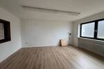 Werkstatt mit Ausstellungsfläche, Büro, Lager und Betriebsleiterwohnung in Bestlage von Kissing zimmer