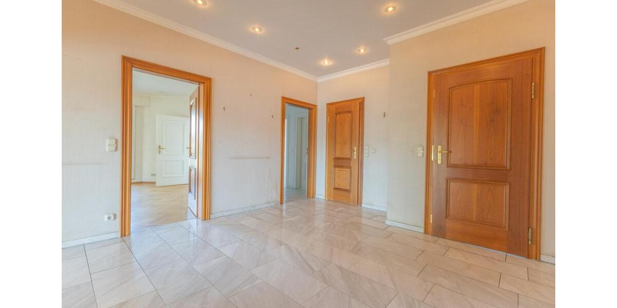 Einfamilienhaus Menden (Sauerland) - 5 Zimmer, 251 m&sup2;, 1.550&euro; | Angebot:24930528