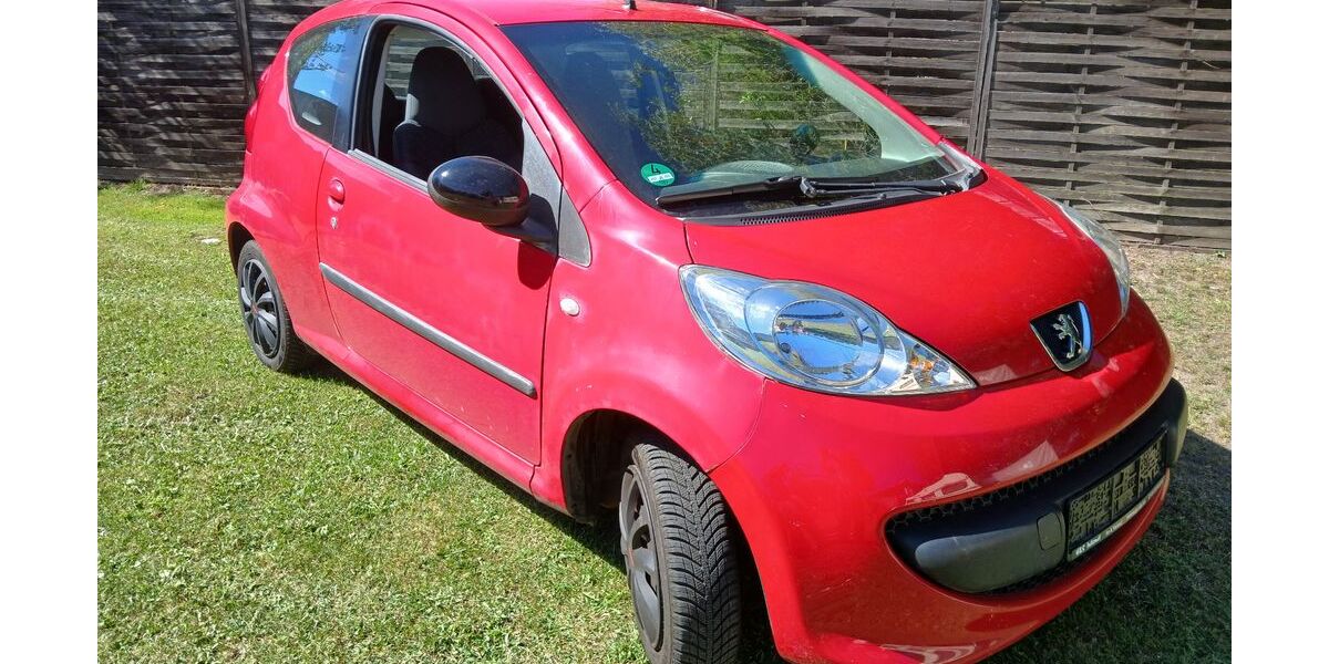 Peugeot 107 175.880 km 3.200 &euro; Wendisch- Baggendorf 18513