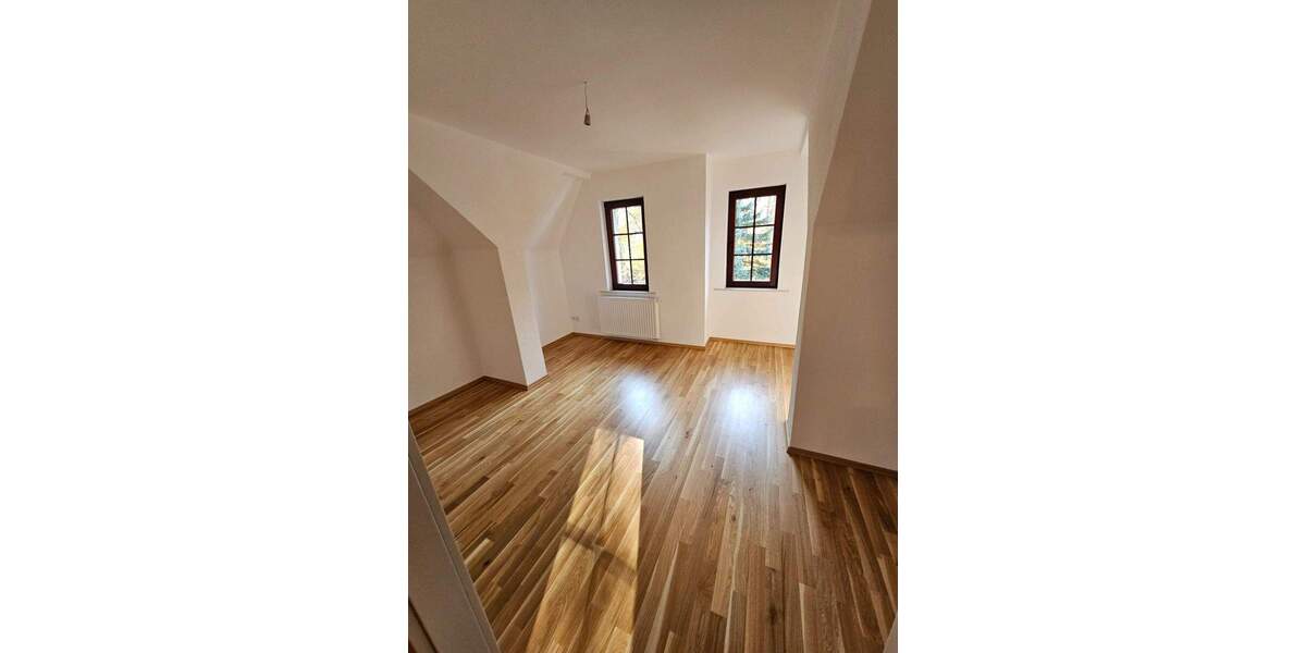 Einfamilienhaus Großpösna - 8 Zimmer, 217 m&sup2;, 2.520&euro; | Angebot:22434763