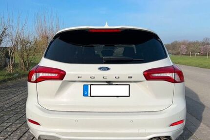 Ford Focus 77.900 km 13.500 &euro; Berlin 10785