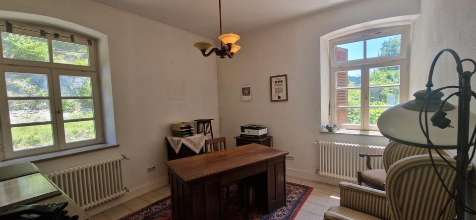 Einfamilienhaus Engen - 9 Zimmer, 250 m&sup2;, 599.900&euro; | Angebot:27070358