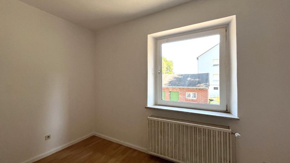 Reihenhaus Wegberg - 6 Zimmer, 115 m&sup2;, 180.000&euro; | Angebot:27024628