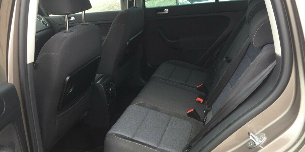 VW Golf Plus Style,Klimaaut.,Sitzh.,Temp.,Tüv Neu! 234.000 km 4.800 &euro; Himmelkron 95502