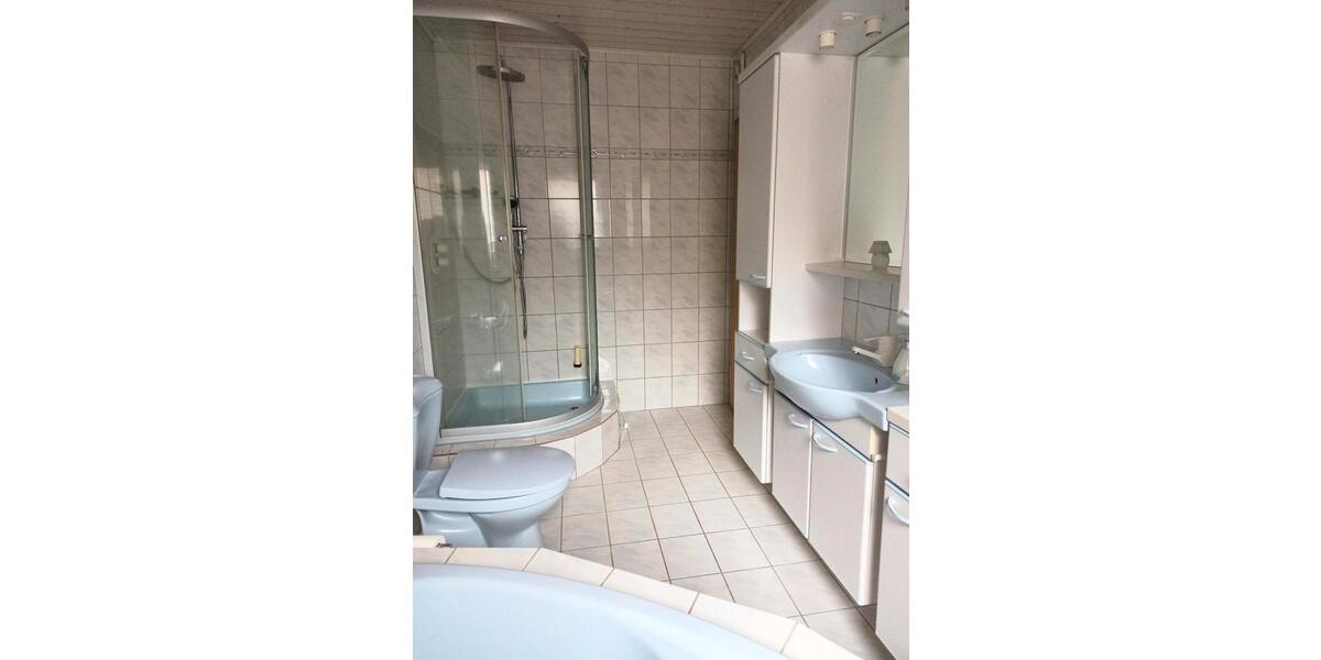 Mehrfamilienhaus, Wohnhaus Schotten - 5 Zimmer, 160 m&sup2;, 210.000&euro; | Angebot:25877277