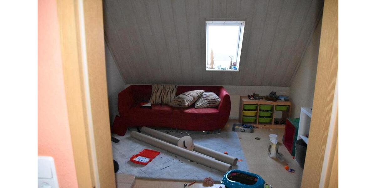 Einfamilienhaus Teutschenthal - 6 Zimmer, 130 m&sup2;, 270.000&euro; | Angebot:24772400