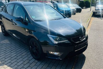 Seat Ibiza 127.000 km 6.480 &euro; XANTEN 46509