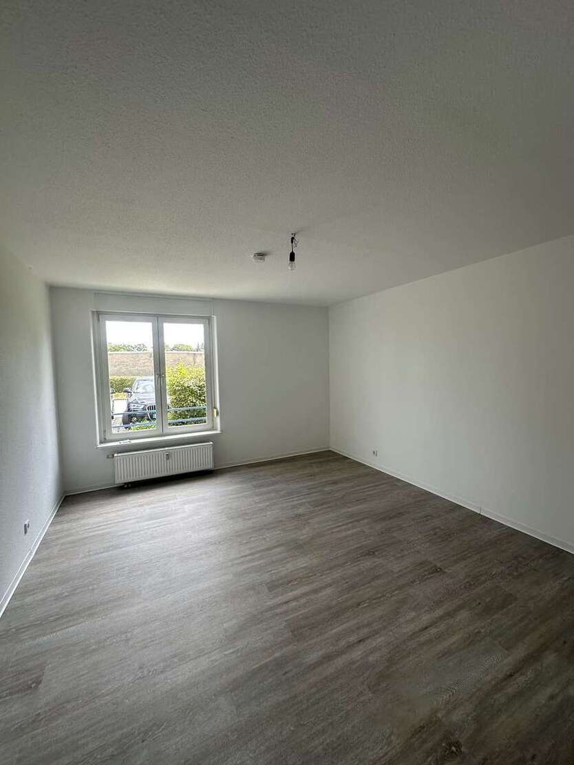 ++ Frisch Sanierte 2-Raumwohnung im blauen Wunder++ 2 zimmer