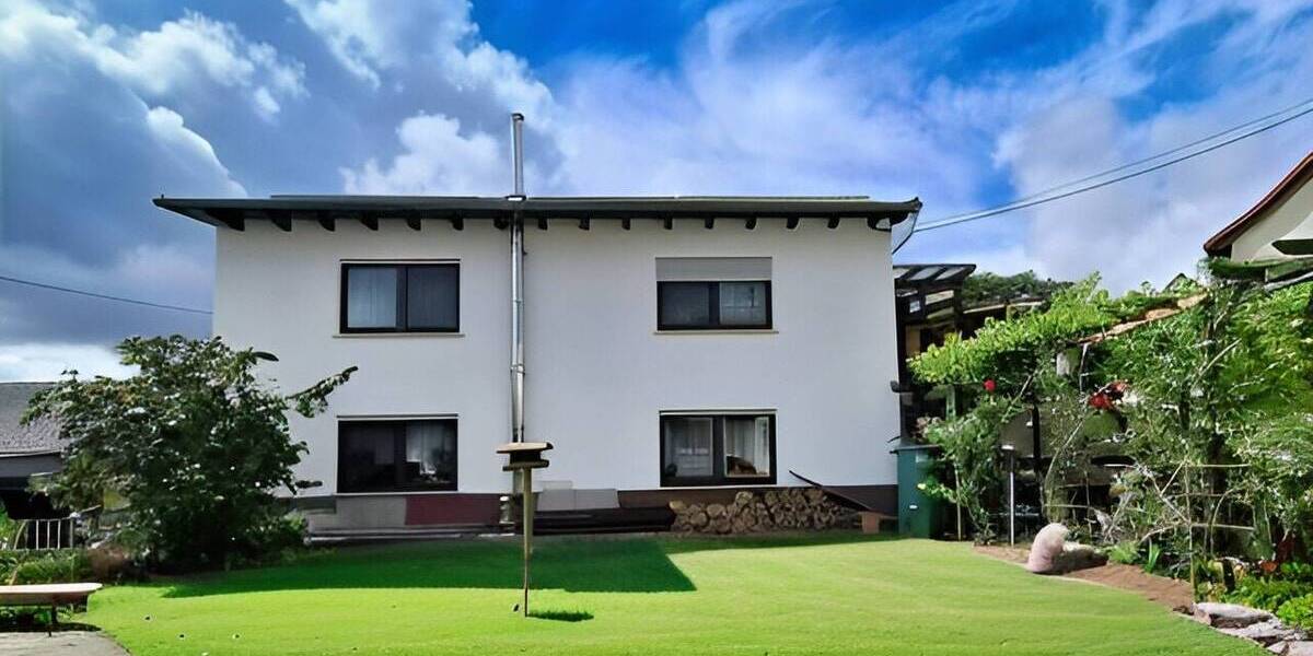 Einfamilienhaus Lich - 9 Zimmer, 245 m&sup2;, 299.000&euro; | Angebot:25685936