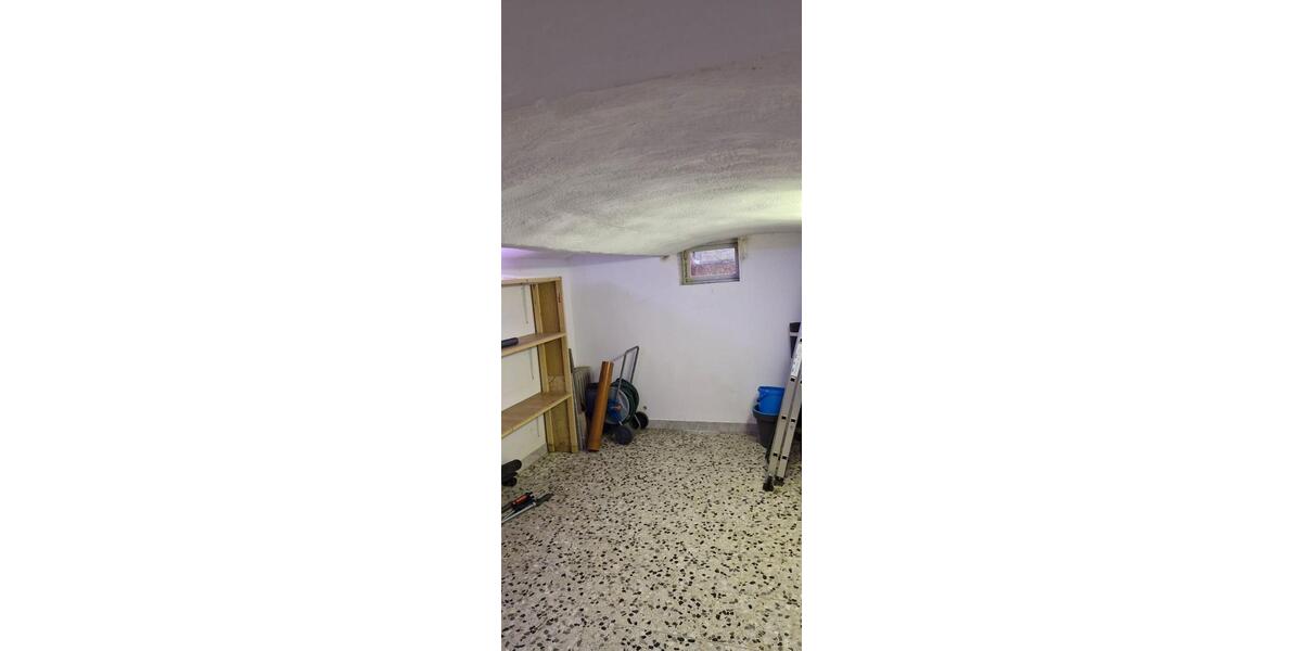 Reihenhaus Treuen - 8 Zimmer, 164 m&sup2;, 99.000&euro; | Angebot:26441438