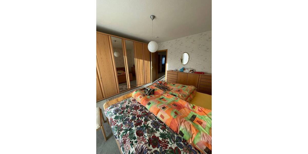 Solides Mehrfamilienhaus mit Ausbaupotenzial in Mannheim-Seckenheim 9 zimmer