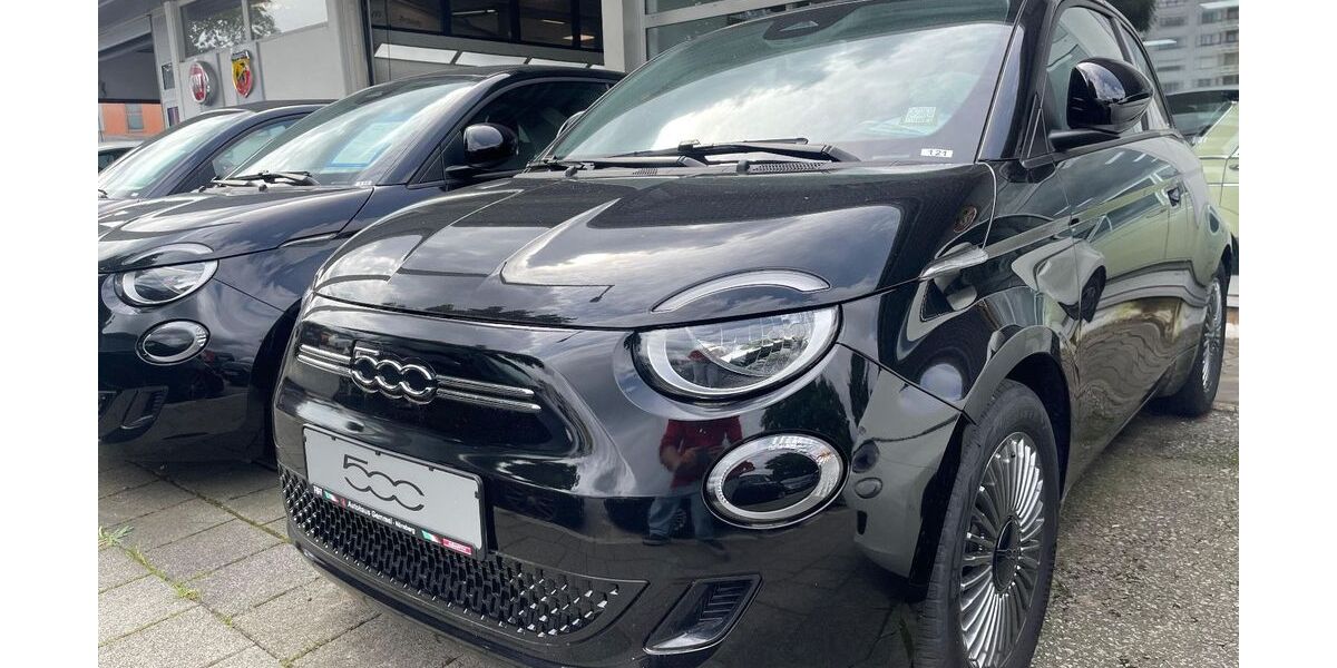 Fiat 500e 12.400 km 16.990 &euro; Nürnberg 90482