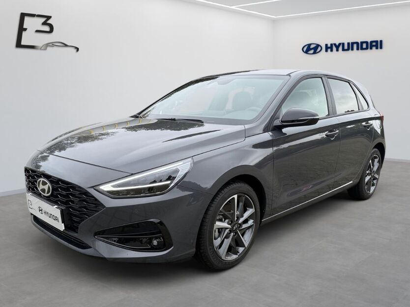 Hyundai i30 5.815 km 22.990 € Schiffweiler 66578