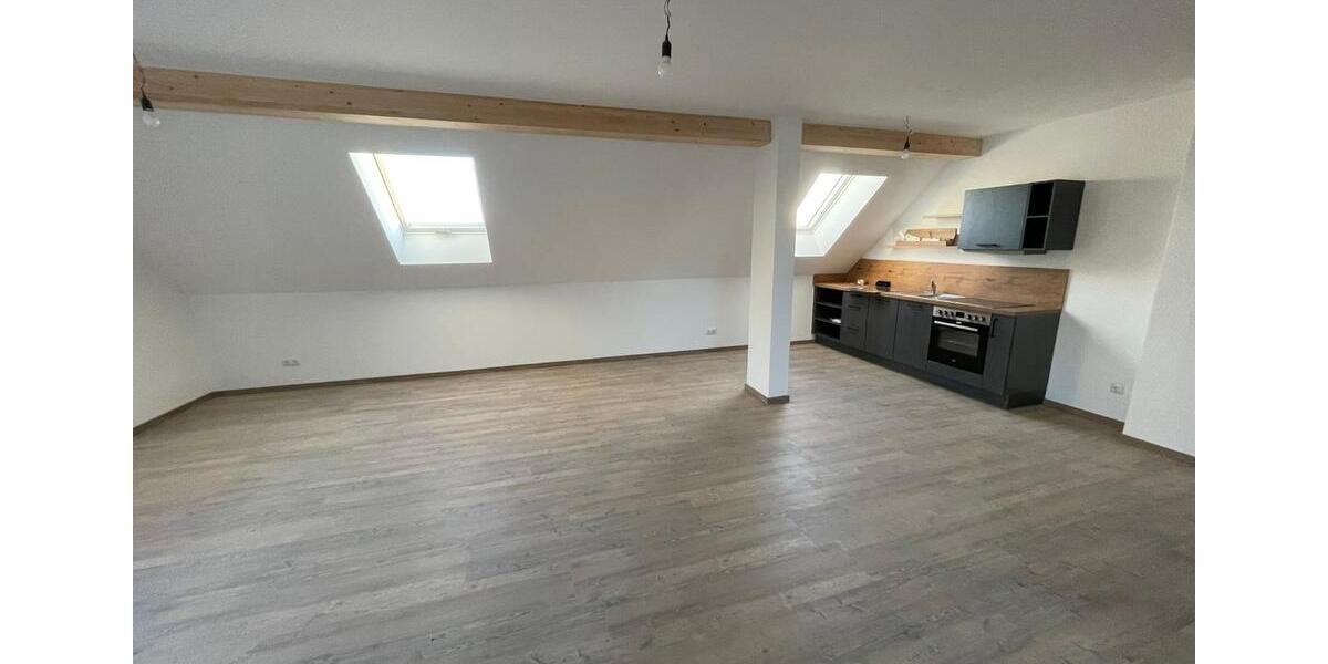 Etagenwohnung Neunburg vorm Wald - 1 Zimmer, 57 m&sup2;, 10&euro; | Angebot:25230846