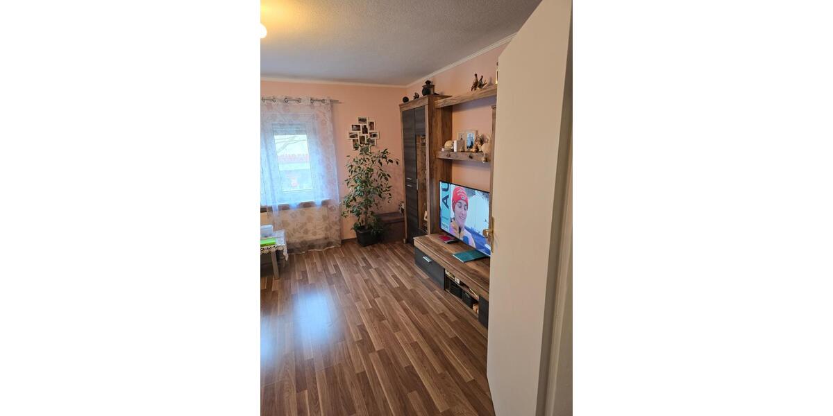 3-Zimmer-Eigentumswohnung mit Gartenanteil und Garage 3 zimmer