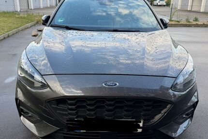 Ford Focus 182.000 km 7.900 &euro; Schwandorf 92421