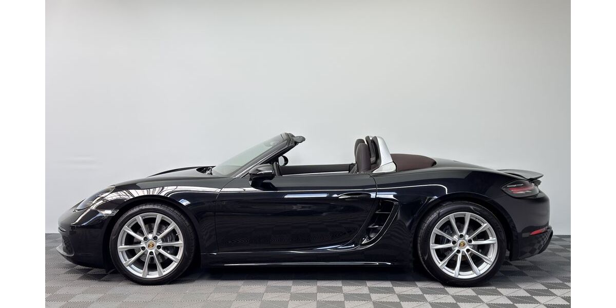 Porsche Boxster 97.000 km 51.490 &euro; Radevormwald 42477