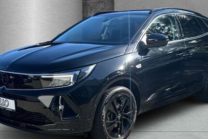 Opel Grandland (X) 27.314 km 18.790 &euro; Hamburg 22117