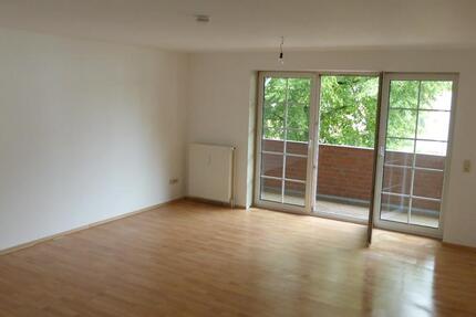 Wohnung mit EBK und Balkon zur Miete 3 zimmer