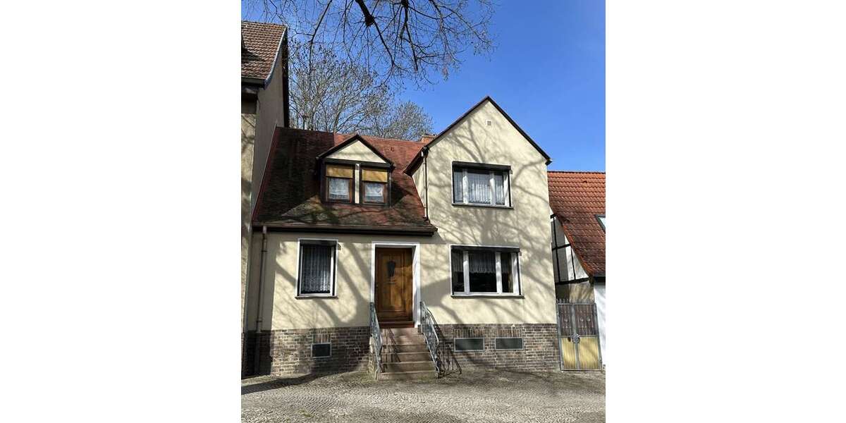 Einfamilienhaus Bernburg - 4 Zimmer, 92 m&sup2;, 81.500&euro; | Angebot:26148888