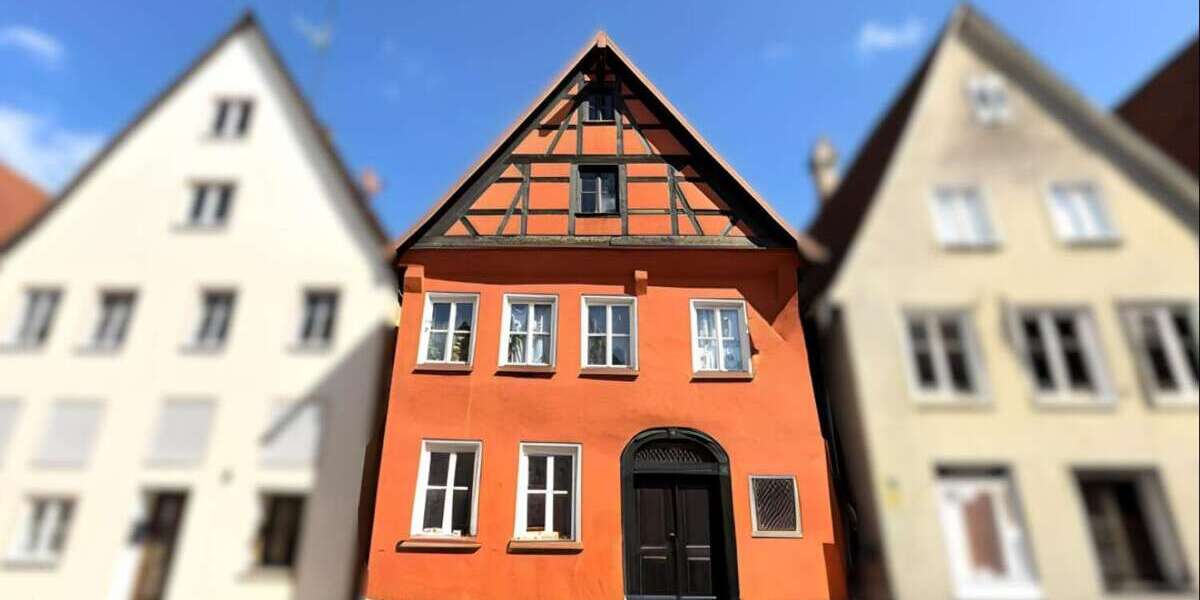Einfamilienhaus Nördlingen - 13.5 Zimmer, 306 m&sup2;, 325.000&euro; | Angebot:24273889