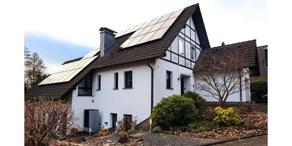 Einfamilienhaus Nümbrecht - 7 Zimmer, 220 m&sup2;, 580.000&euro; | Angebot:24905600