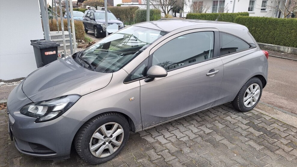 Corsa E