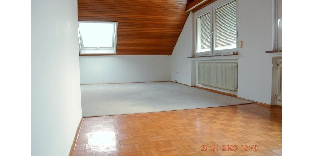 Dachgeschoßwohnung Marburg Marbach - 3 Zimmer, 76 m&sup2;, 876&euro; | Angebot:26295555