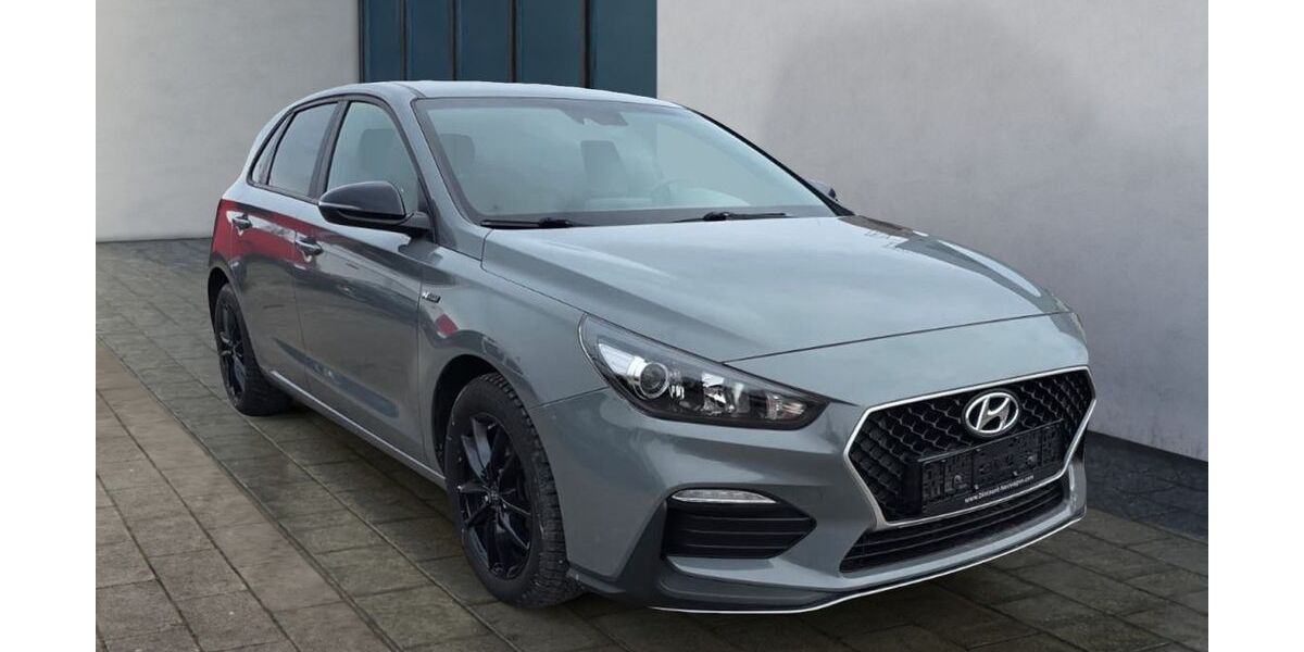 Hyundai i30 55.000 km 14.880 &euro; Leimbach 36433