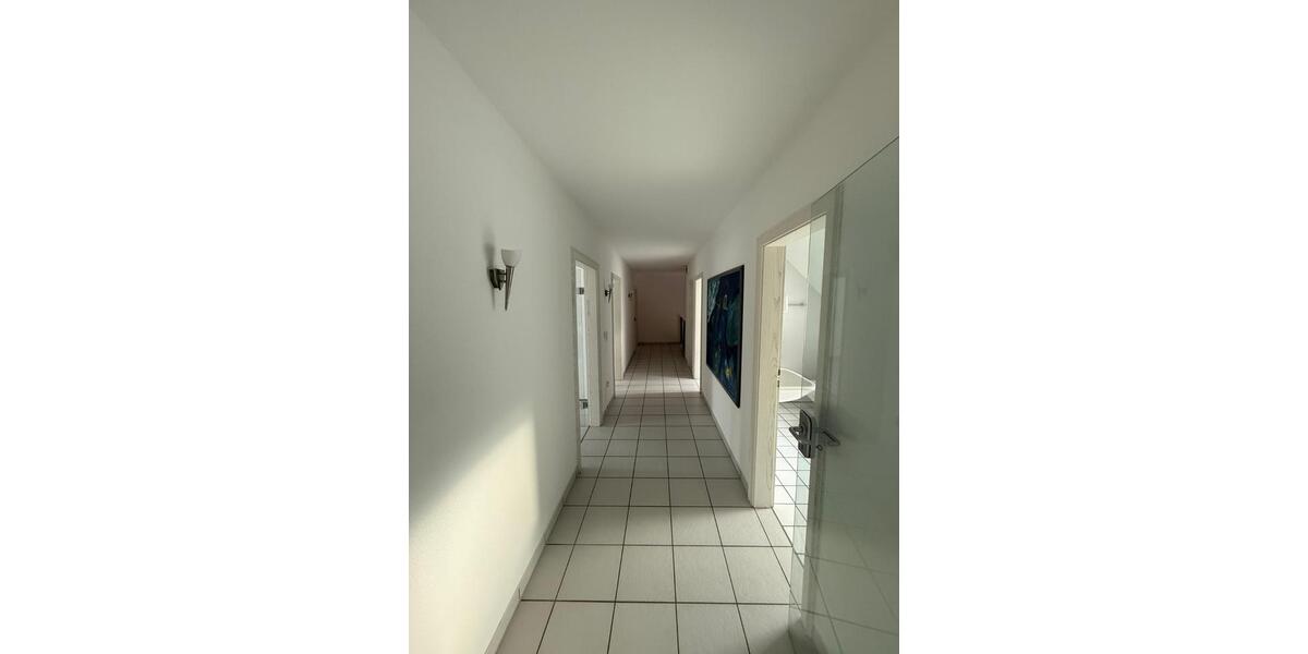 Etagenwohnung Hille - 3 Zimmer, 120 m&sup2;, 1.000&euro; | Angebot:25380033