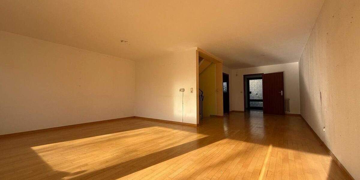 Reihenmittelhaus Mannheim Rheinau - 4 Zimmer, 122 m&sup2;, 395.000&euro; | Angebot:24808025
