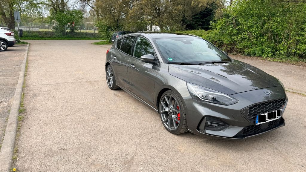 Ford Focus 36.300 km 26.900 &euro; Troisdorf 53844