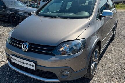 VW Golf 154.000 km 7.999 &euro; Görlitz 02826