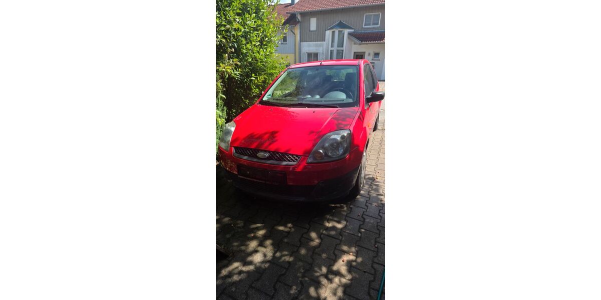 Ford Fiesta 177.000 km 599 &euro; Hebertsfelden 84332