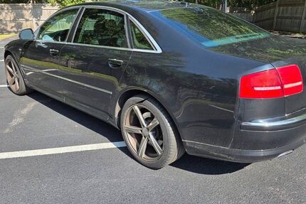 Audi A8 140.000 km 950 &euro; Berlin 13409