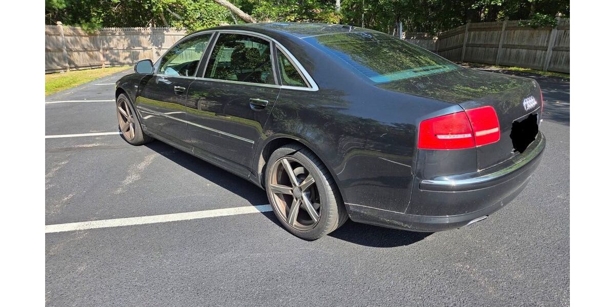 Audi A8 140.000 km 950 &euro; Berlin 13409