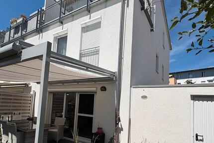 Haus Markt Schwaben - 5 Zimmer, 170 m&sup2;, 2.550&euro; | Angebot:26408411