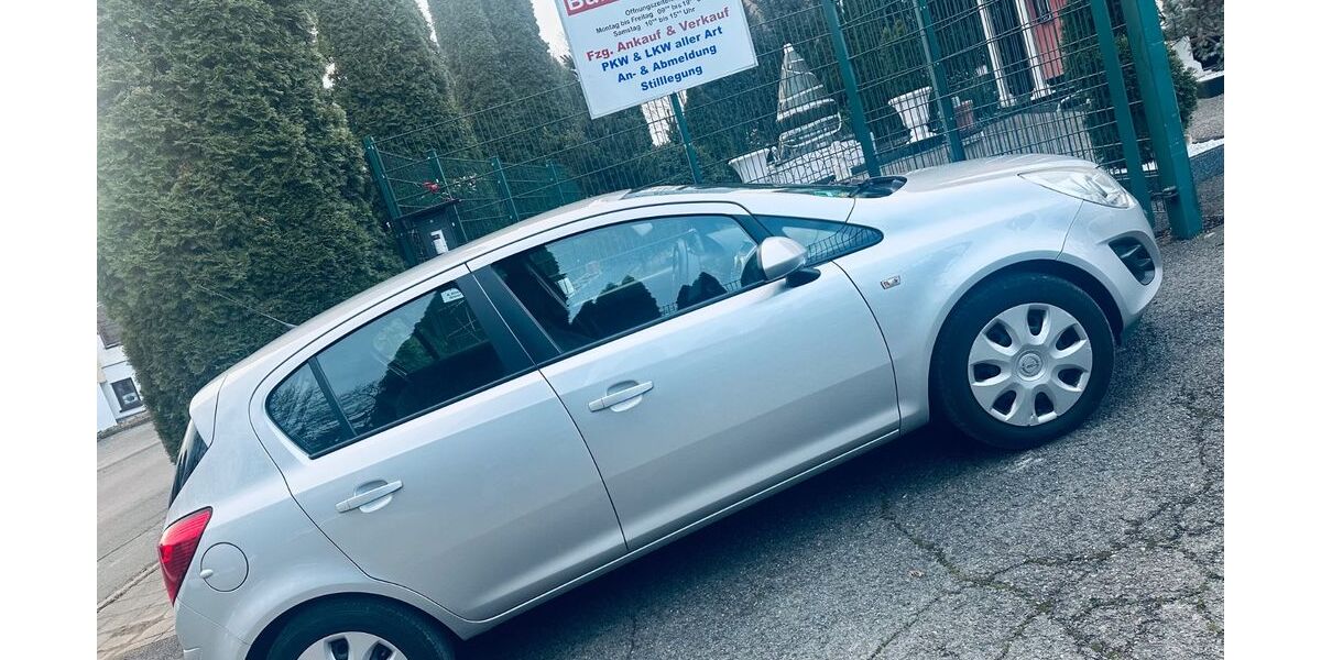 Opel Corsa 125.000 km 3.599 &euro; Gotha 99867