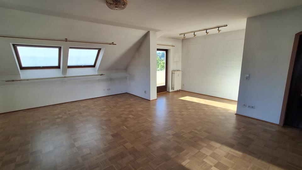 Dachgeschoßwohnung Bad Mergentheim - 4 Zimmer, 140 m&sup2;, 398.000&euro; | Angebot:26757458