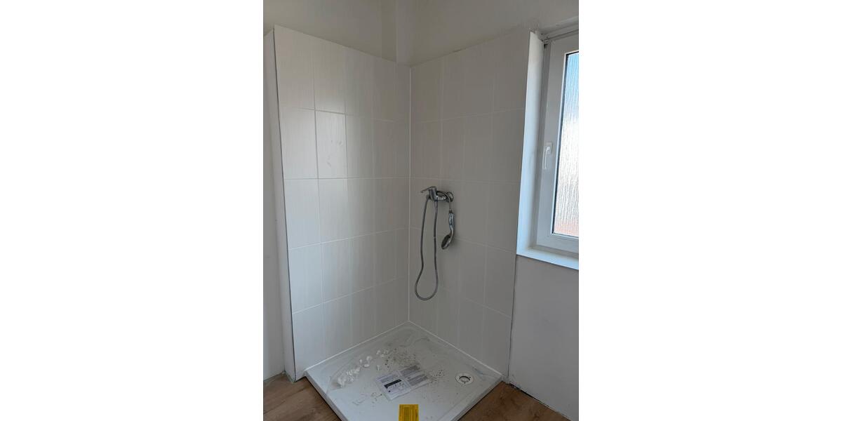 Einfamilienhaus Einbeck - 8 Zimmer, 200 m&sup2;, 200.000&euro; | Angebot:27091009