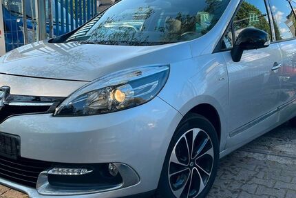 Renault Scenic 141.616 km 5.390 &euro; Frankfurt 65933